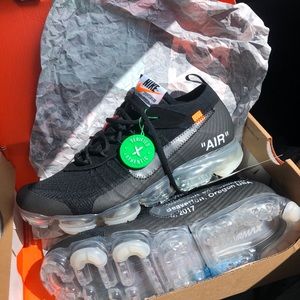 Nike off white VaporMax